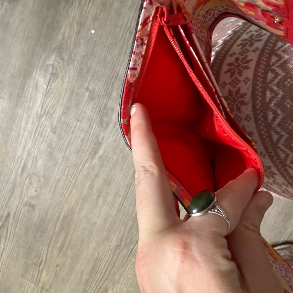 Vera Bradley Leather Riley Compact Wallet Canyon Sunset Red - Picture 5 of 7